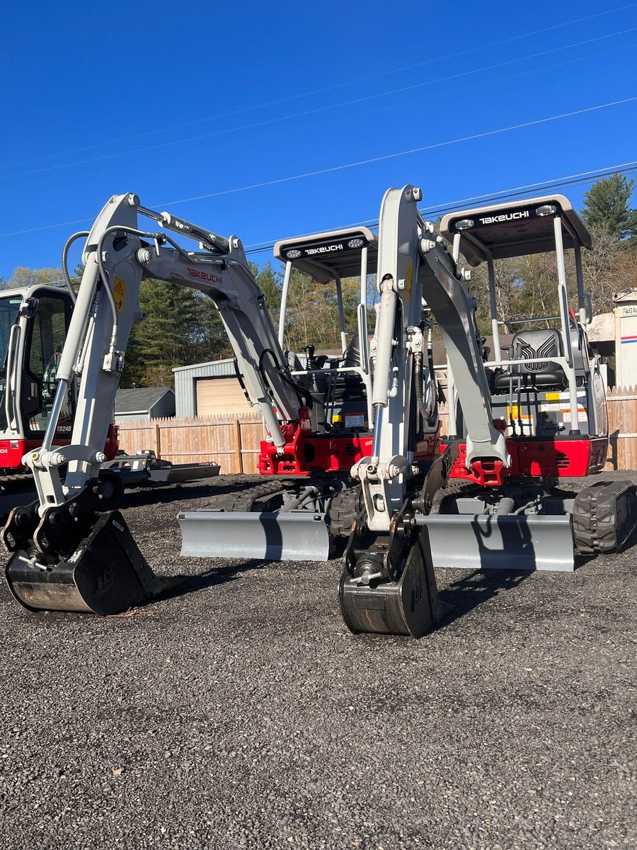 mini Excavator Rentals 2
